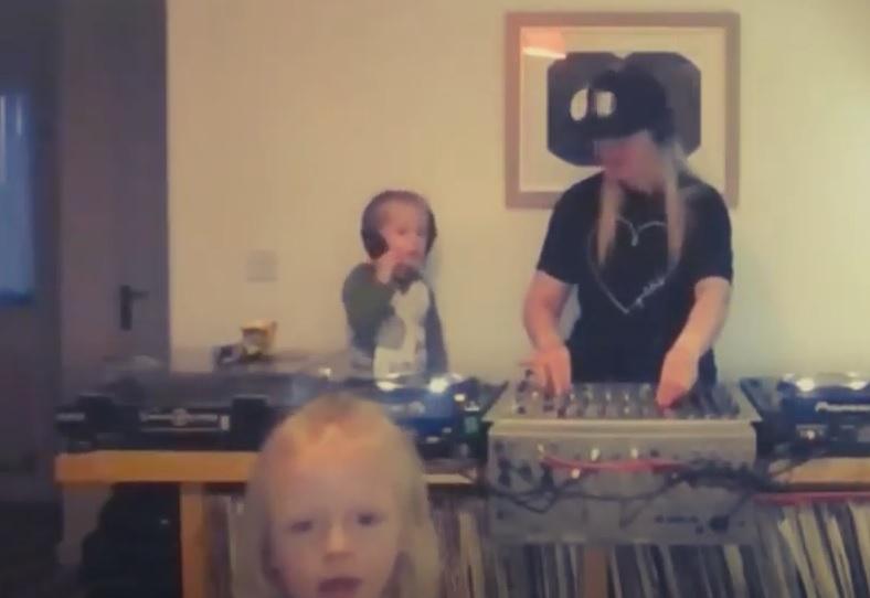 Missrepresent kids